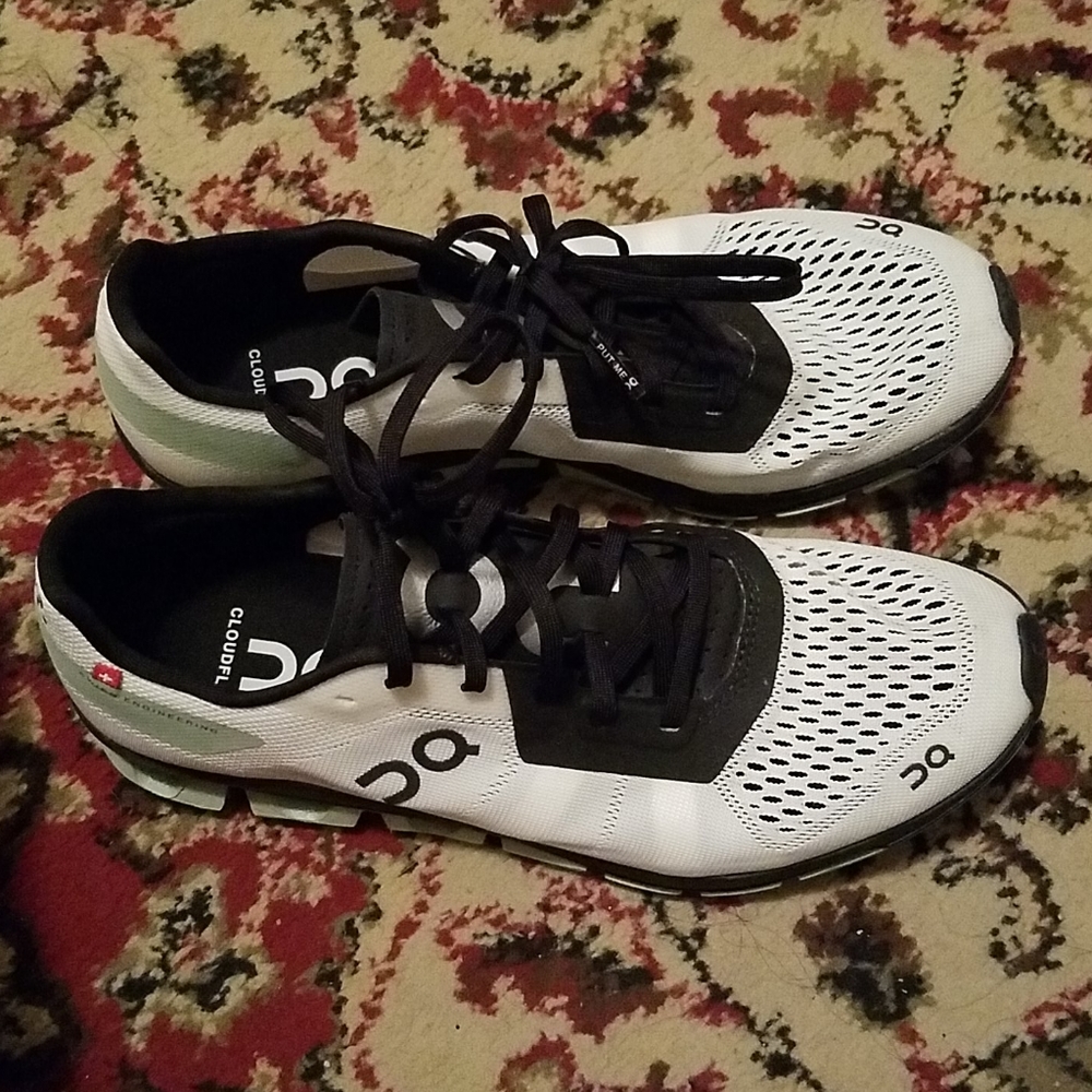 Cloudflash women's running shoes